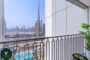 DOWNTOWN VIEWS II - VOGUE Two Bedroom Apartment with Balcony and Full Burj Khalifa View, Conveniently Located Opposite Dubai Mall Skybridge